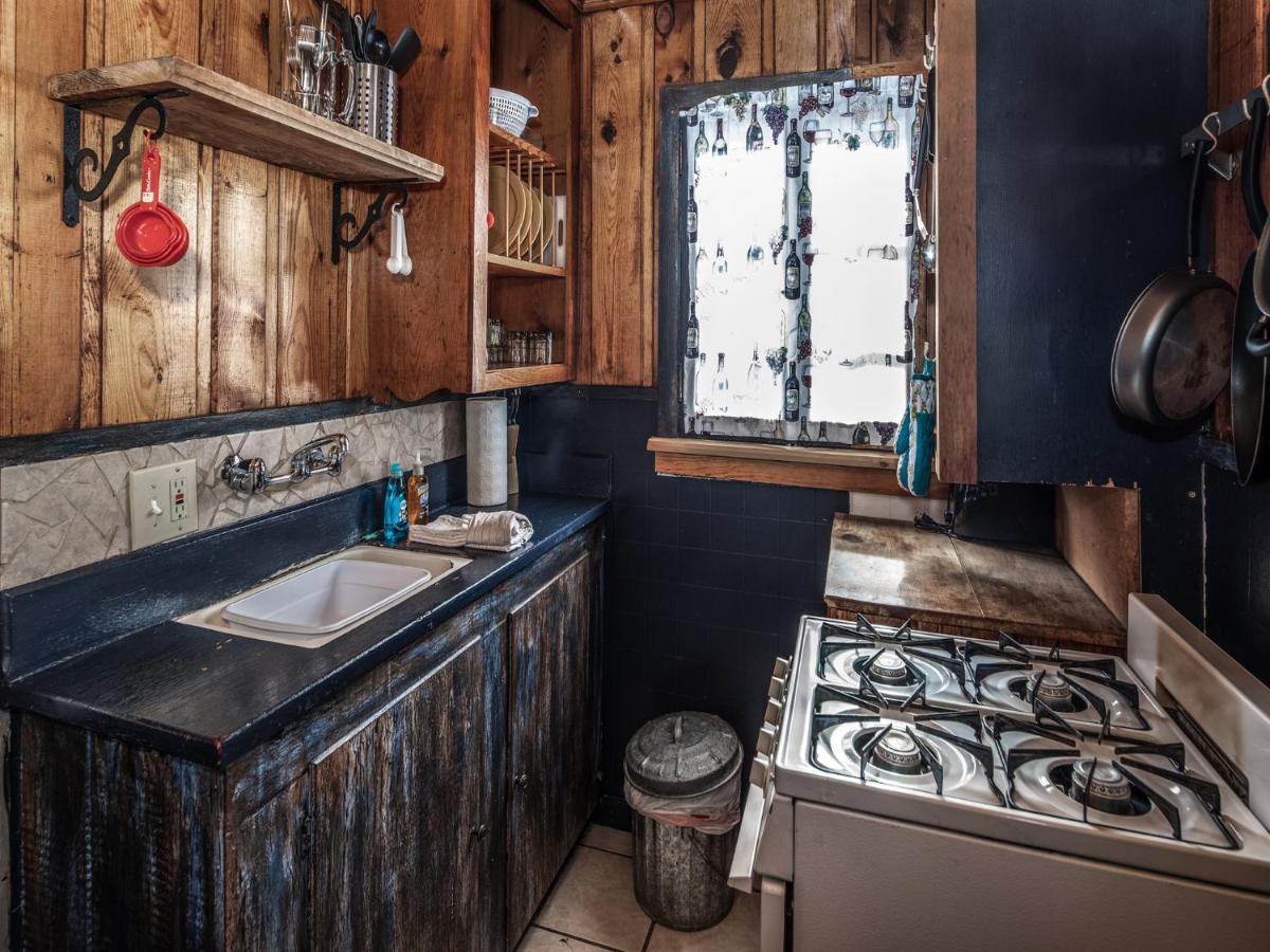 Apache Village 4, King Studio, Midtown, Sleeps 2 Ruidoso Exterior foto